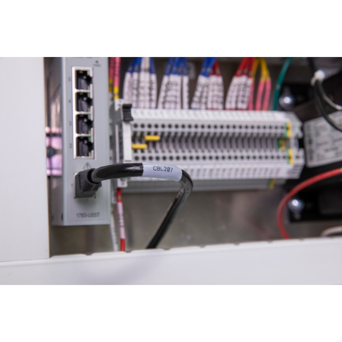 Etiquetas envolventes (negro sobre blanco), vinilo autolaminado - BMP41/51/53